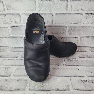 Dansko XP 2.0 Mule Clogs Nursing Shoes Size 38 EU 7.5-8 US Black